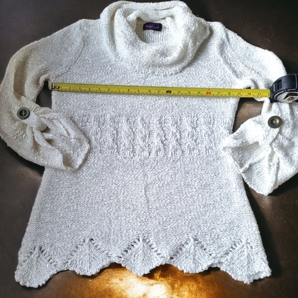 Jeune Jeunesse Vtg Cream Pearl Embellished Cowl Neck Sweater - Picture 7 of 10